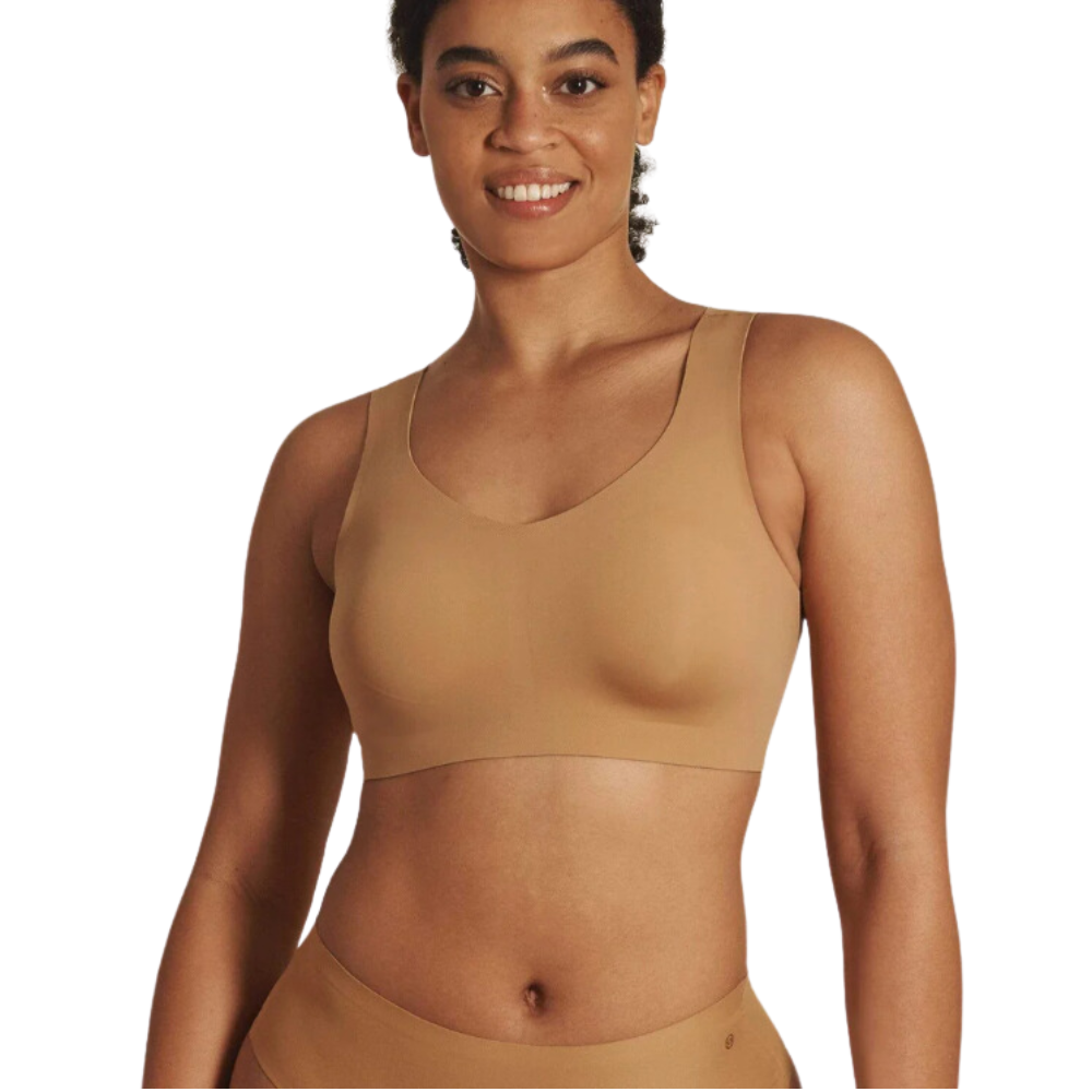 Evelyn & Bobbie Defy Bra