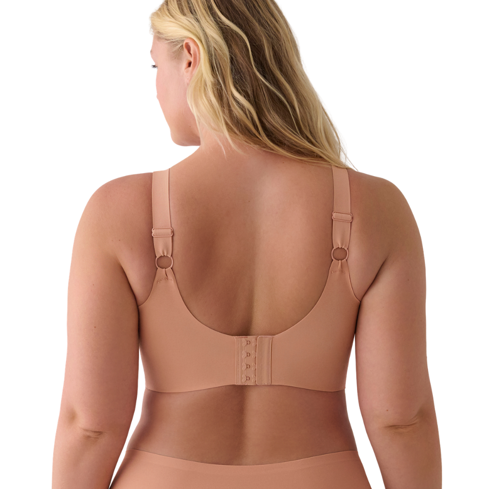 Evelyn & Bobbie The Busty Bra